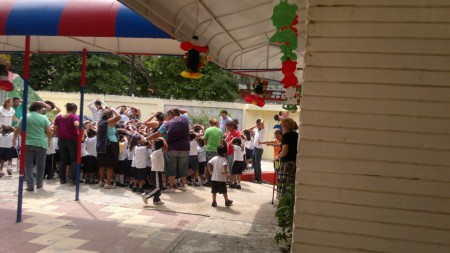 TODO EL JARDIN EN EL PUNTO DE REUNION